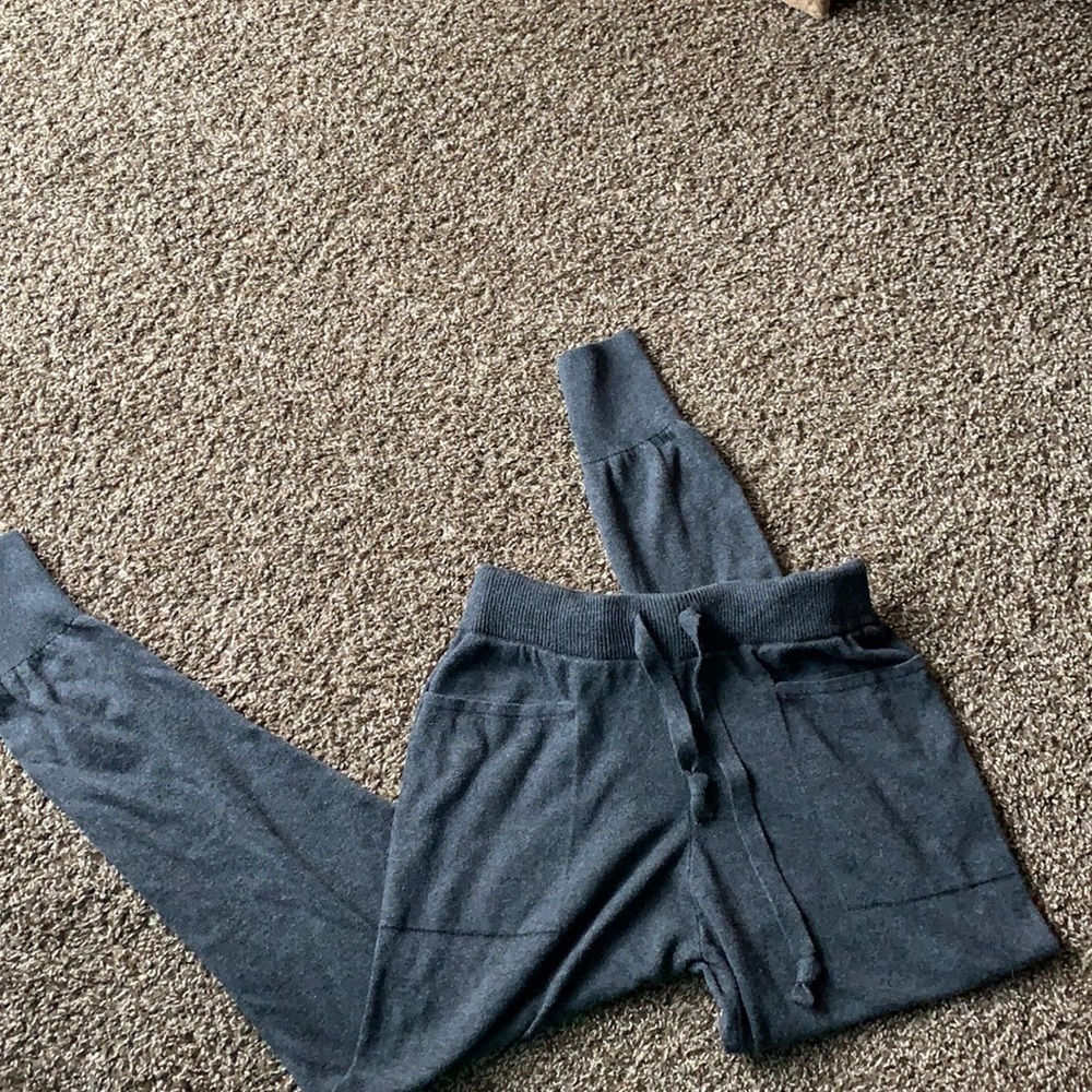 Dark gray skinny joggers